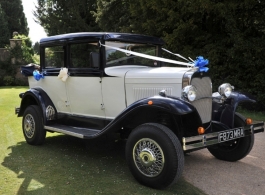 Vintage style wedding car in Bolsover